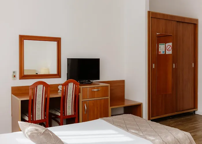 Hotel N