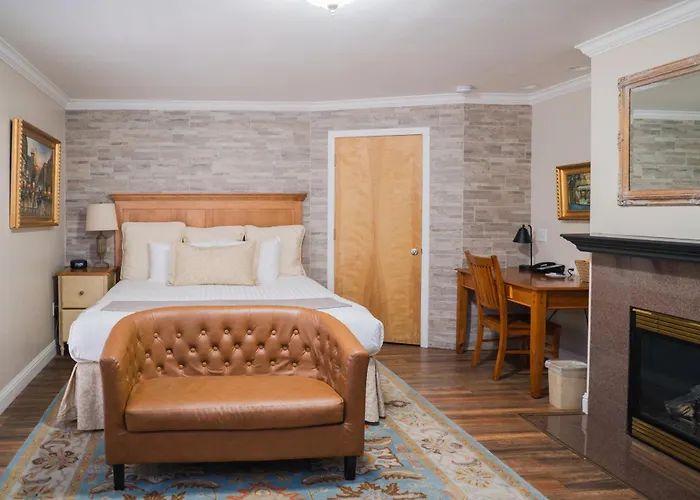 Grass Valley Courtyard Suites
