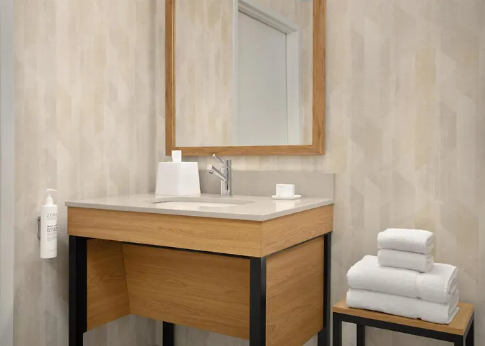 Hampton Inn & Suites Phoenix Chandler Fashion Center