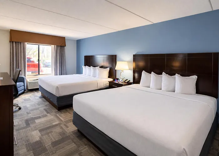 Greenfield Inn & Suites Owensboro, Ky Airport