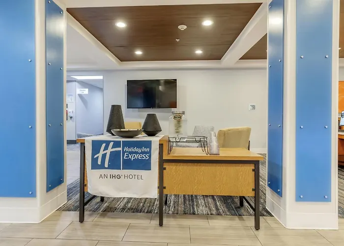 Holiday Inn Express & Suites Medford-Central Point
