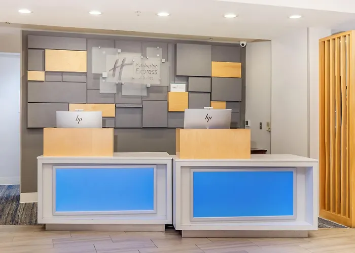 Holiday Inn Express & Suites Medford-Central Point