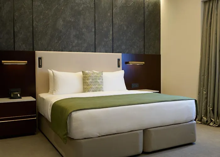 Qafqaz Riverside Hotel