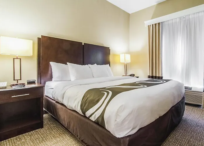 Quality Suites Graham - Burlington South