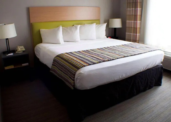Country Inn & Suites By Radisson, Appleton Airport - Fox River Mall Area