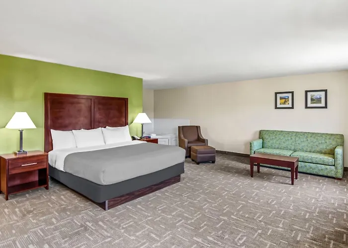 Quality Inn & Suites Vail Valley