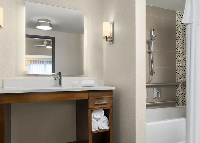 Homewood Suites By Hilton Boston Brookline-Longwood Medical