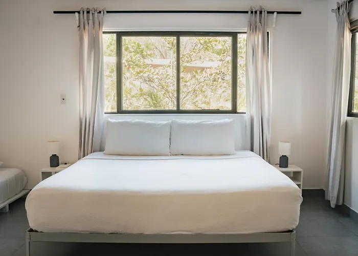 La Negra Surf Hotel