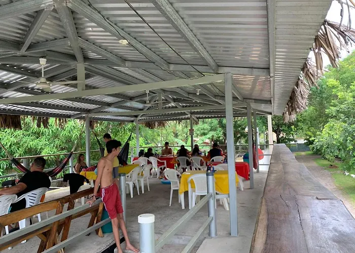Hotel y Restaurante Rincón Familiar