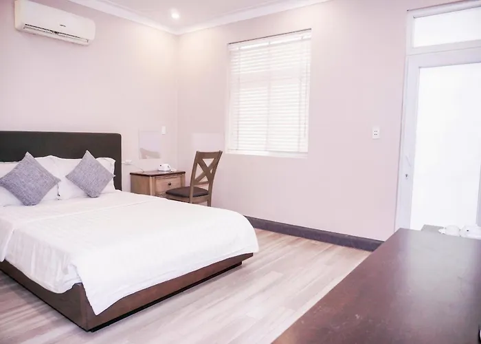 Ha Trinh Hotel