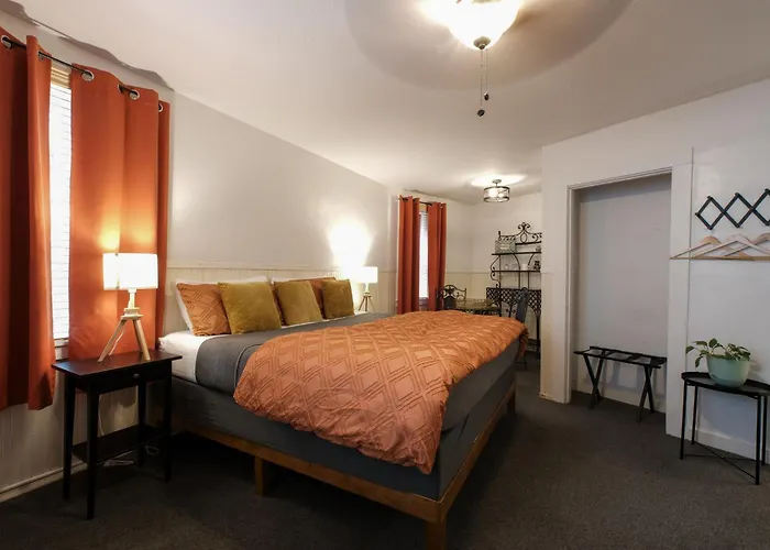 Jonquil Motel