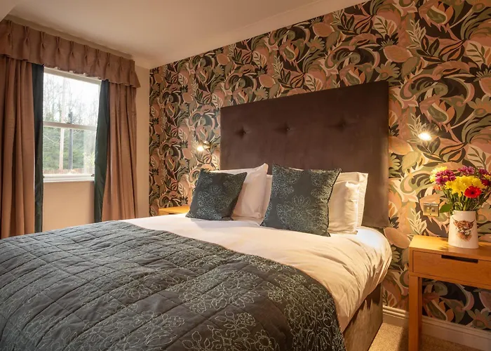 George Hotel
