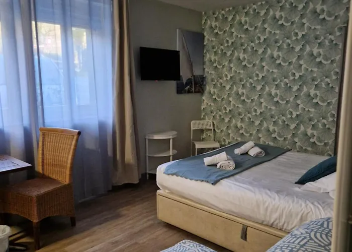 Hotel La Voilerie Cancale Bord De Mer