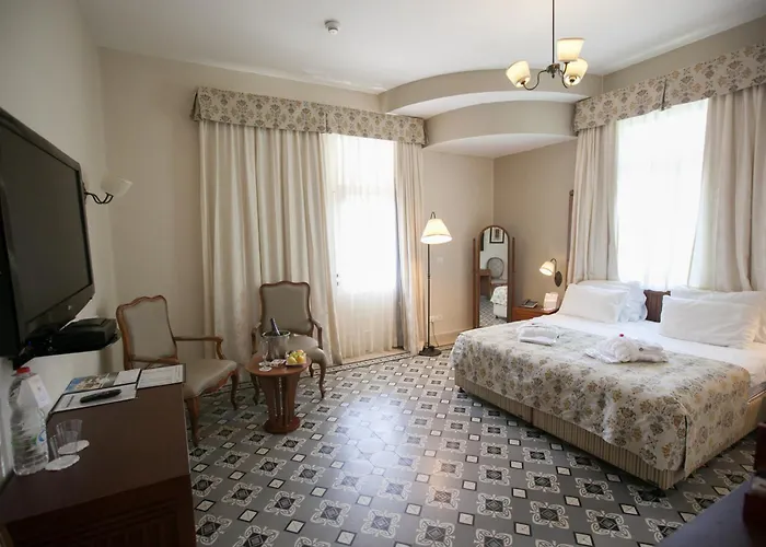 The Colony Hotel
