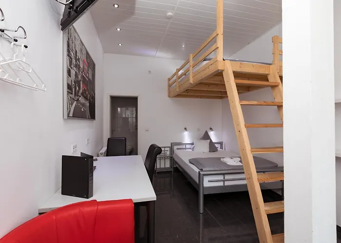 Hotel Rühen, 24 Stunden Check in, kostenfreie Parkplätze