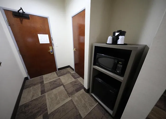 Comfort Inn & Suites Hutchinson