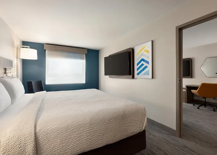 Holiday Inn Express Hotel & Suites Edmond By Ihg