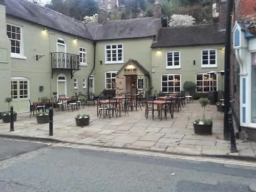 White Hart Cafe Bar & Bistro