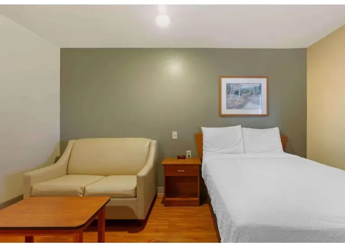Studio 6 Extended Stay Birmingham Pelham Al