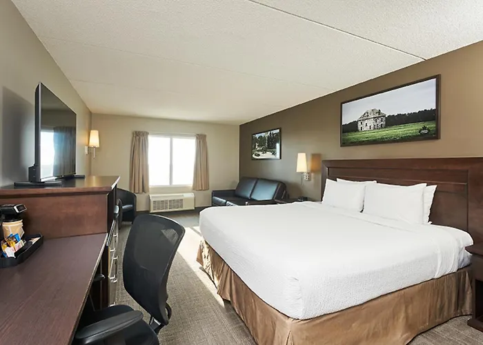 Canad Inns Destination Centre Club Regent Casino Hotel