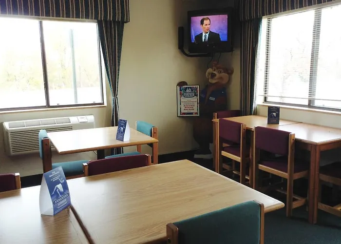 Travelodge By Wyndham Hudsonville