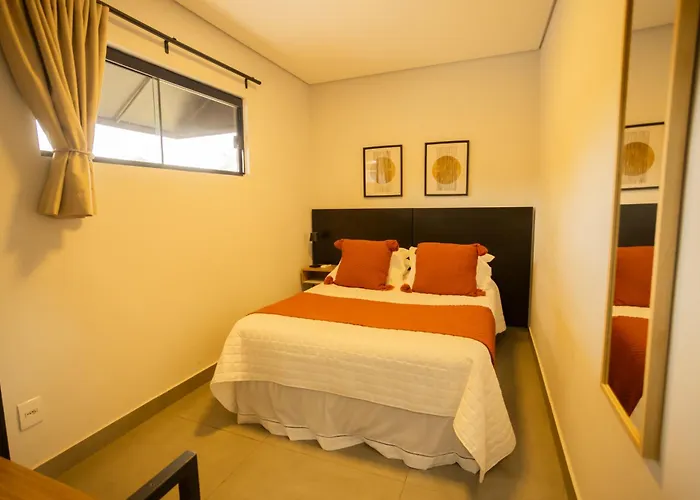 Hotel Flores De Holambra