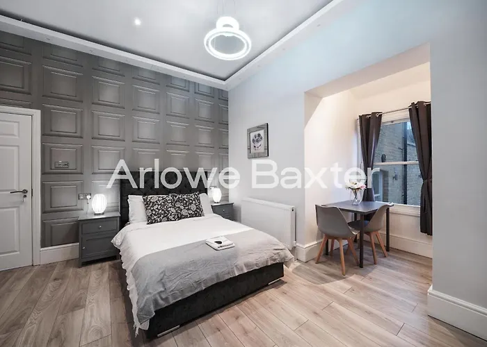 Hackney Suites - En-Suite Rooms & Amenities