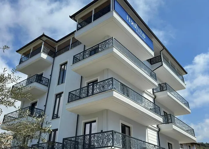 Ferdinand Residence