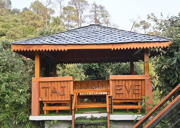 The Wild Planet - Treehouses & Cottages