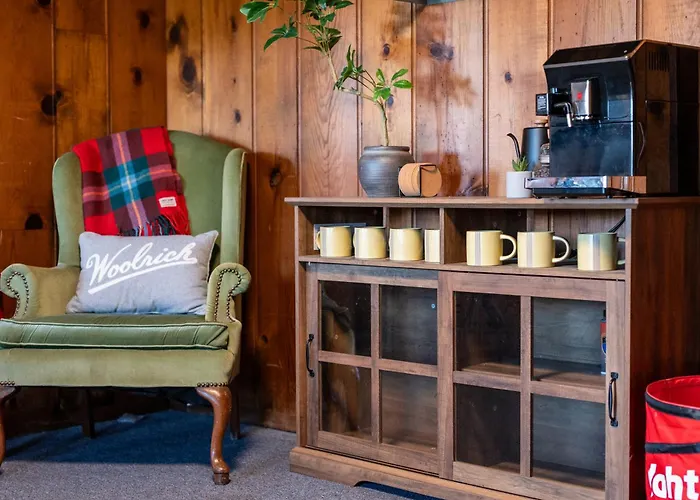The Woodsman Lodge