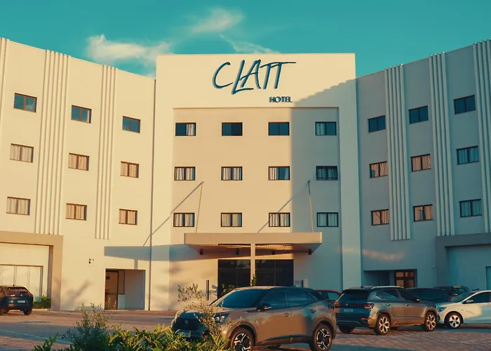 Clatt Hotel