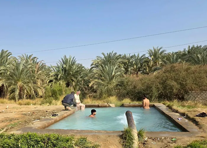 Old Oasis Hotel For Safari Trips