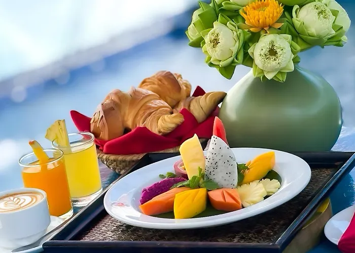Vplus Hotel