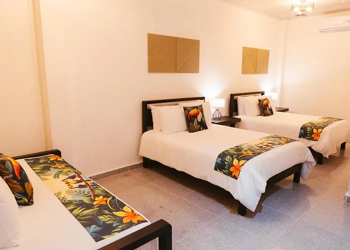 Hotel Plaza Los Tucanes