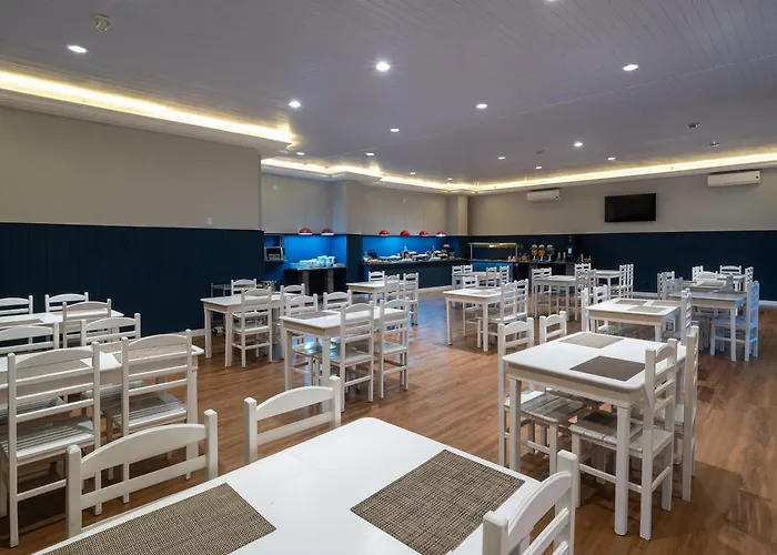 Carlton Plaza Americana