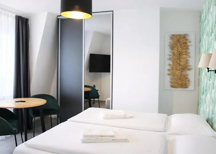 Hotel Triangle
