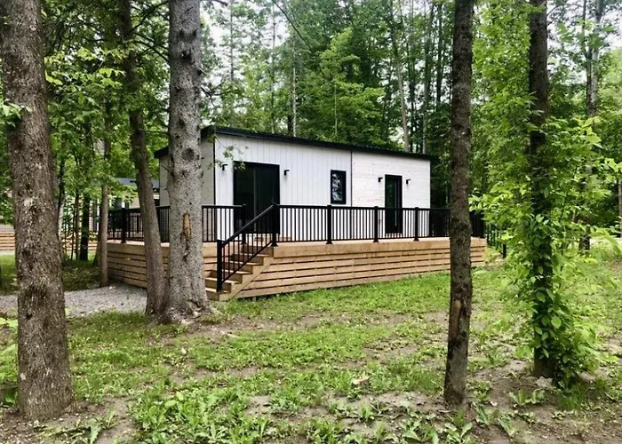 Whitewater Cottage & Rv Resort