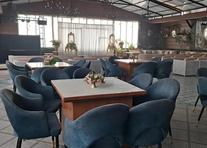Hotel Pallavi Grand
