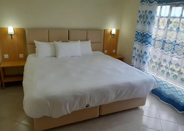 Oloitoktok Airstrip Resort - Amboseli