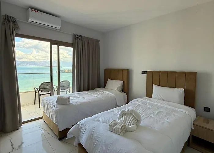 Golden Bay Hotel