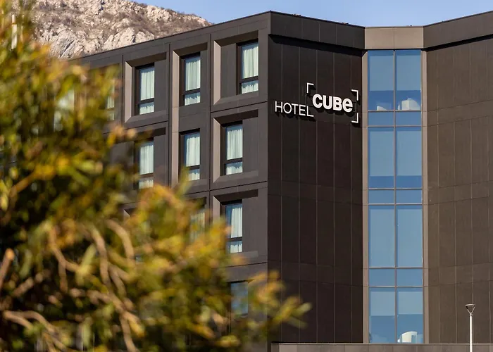 Hotel Cube