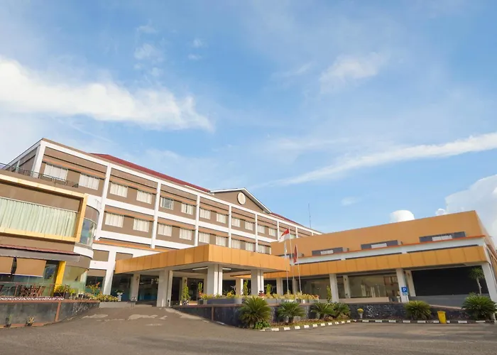 Sutan Raja Hotel & Convention Centre Kotamobagu