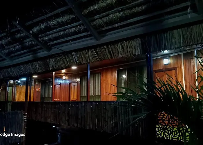 Raintree Lodge