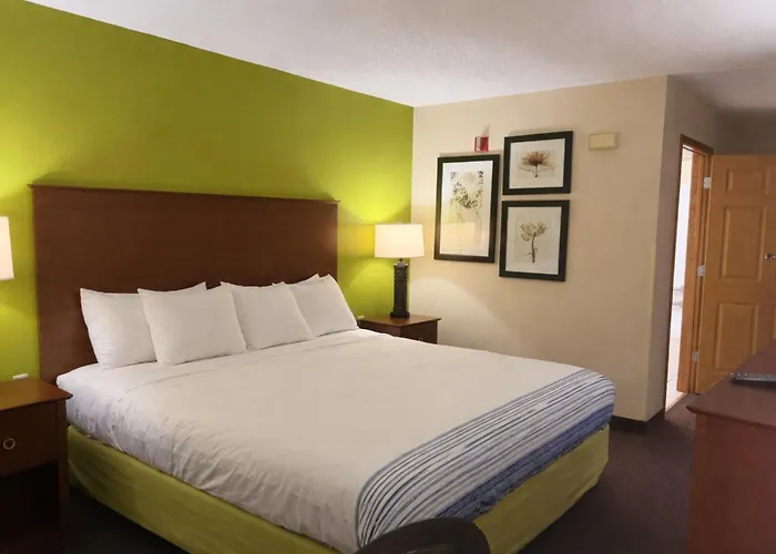 Coratel Plus Suites By Jasper Black River Falls