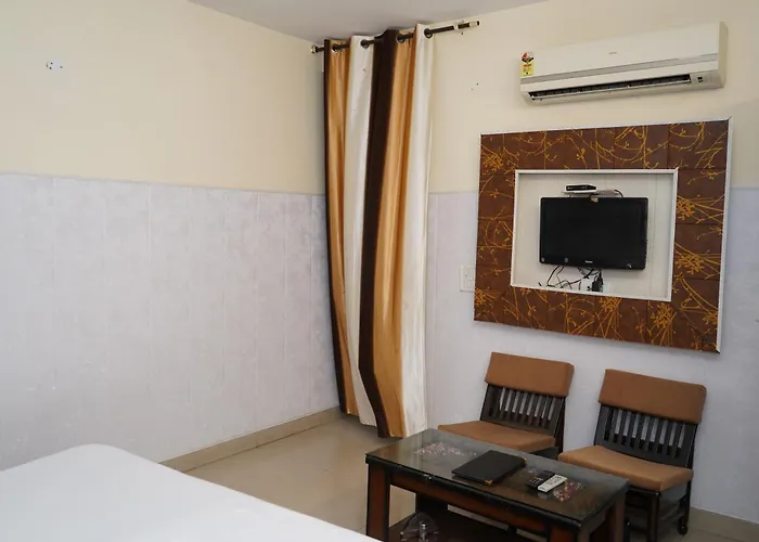 Hotel The Bliss Near Housing Board Chowk Mani Majra Chandigarh