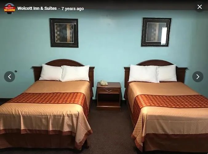 Wolcott Inn And Suites