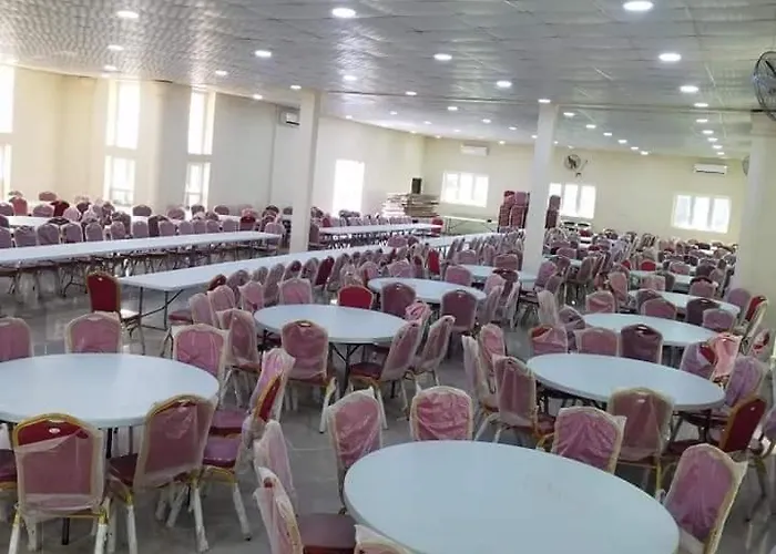 Gillis Continental Hotel And Event Center