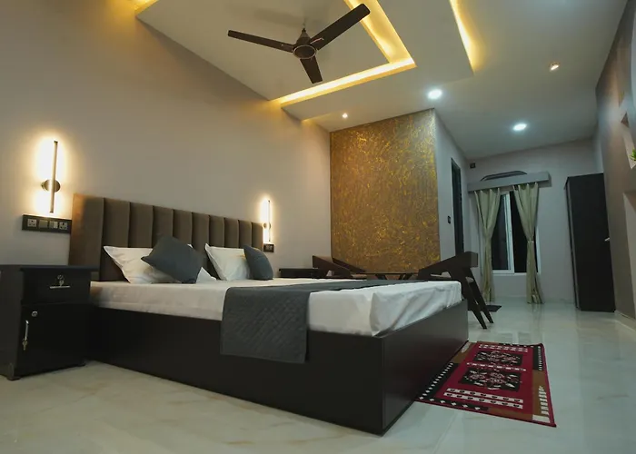 Kasa Courtyard Hotel