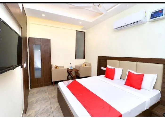 Jeevak Hotel