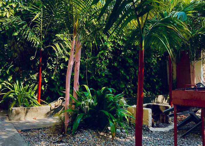 Kmp Garden Retreat & Bar